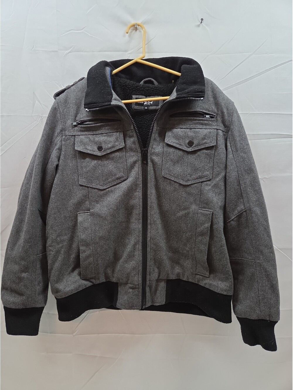 men's Black Rivet wool blend fleece-lined bomber jacket is size XL.
